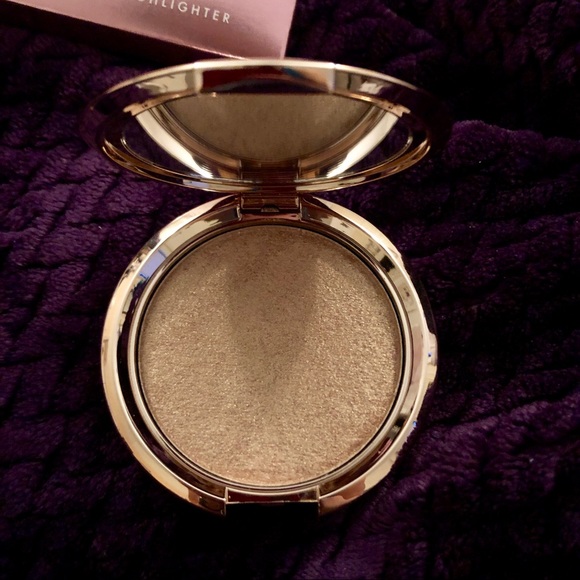 Contour Cosmetics Bounce Highlighter - Picture 4 of 7